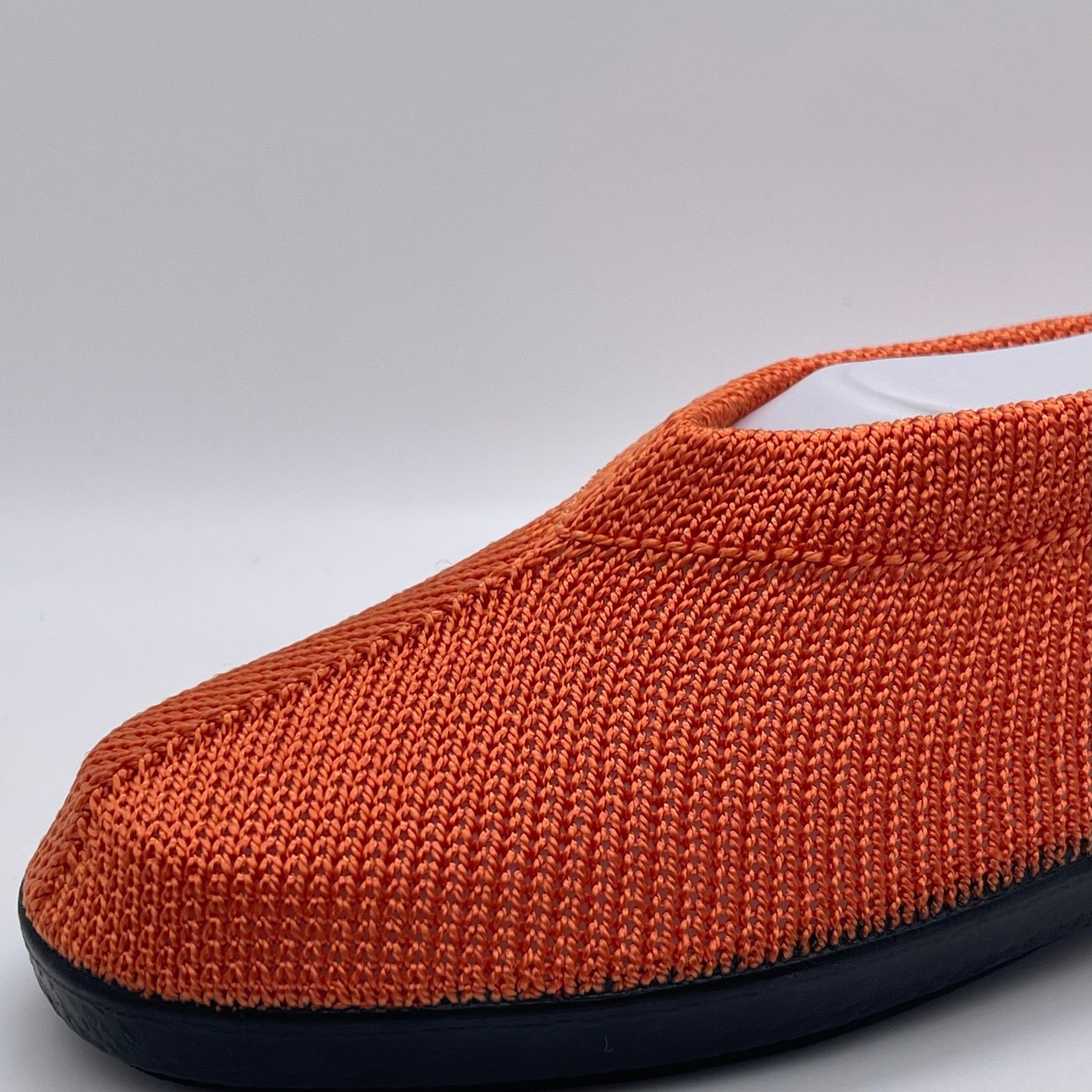 Euroconforto Portugese schoen oranje – detail bovenzijde