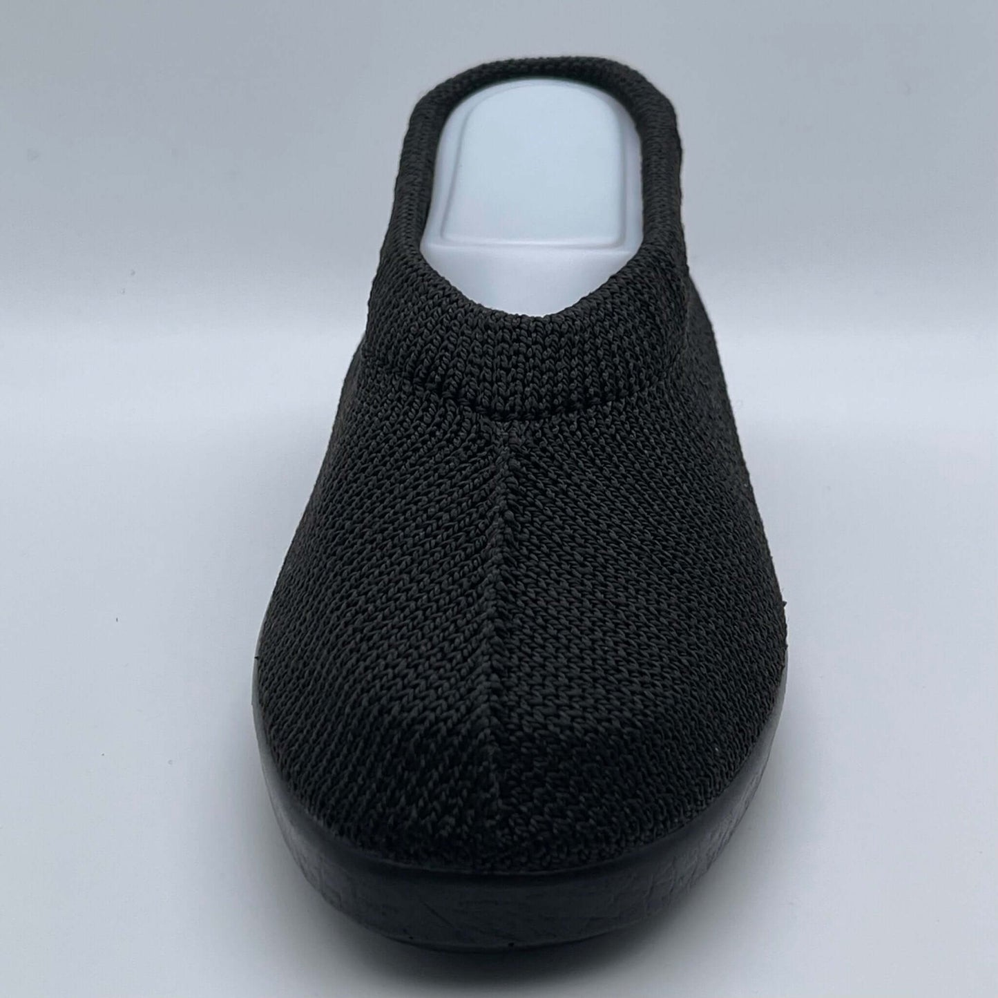 Euroconforto Portugese schoen zwart – detail bovenzijde